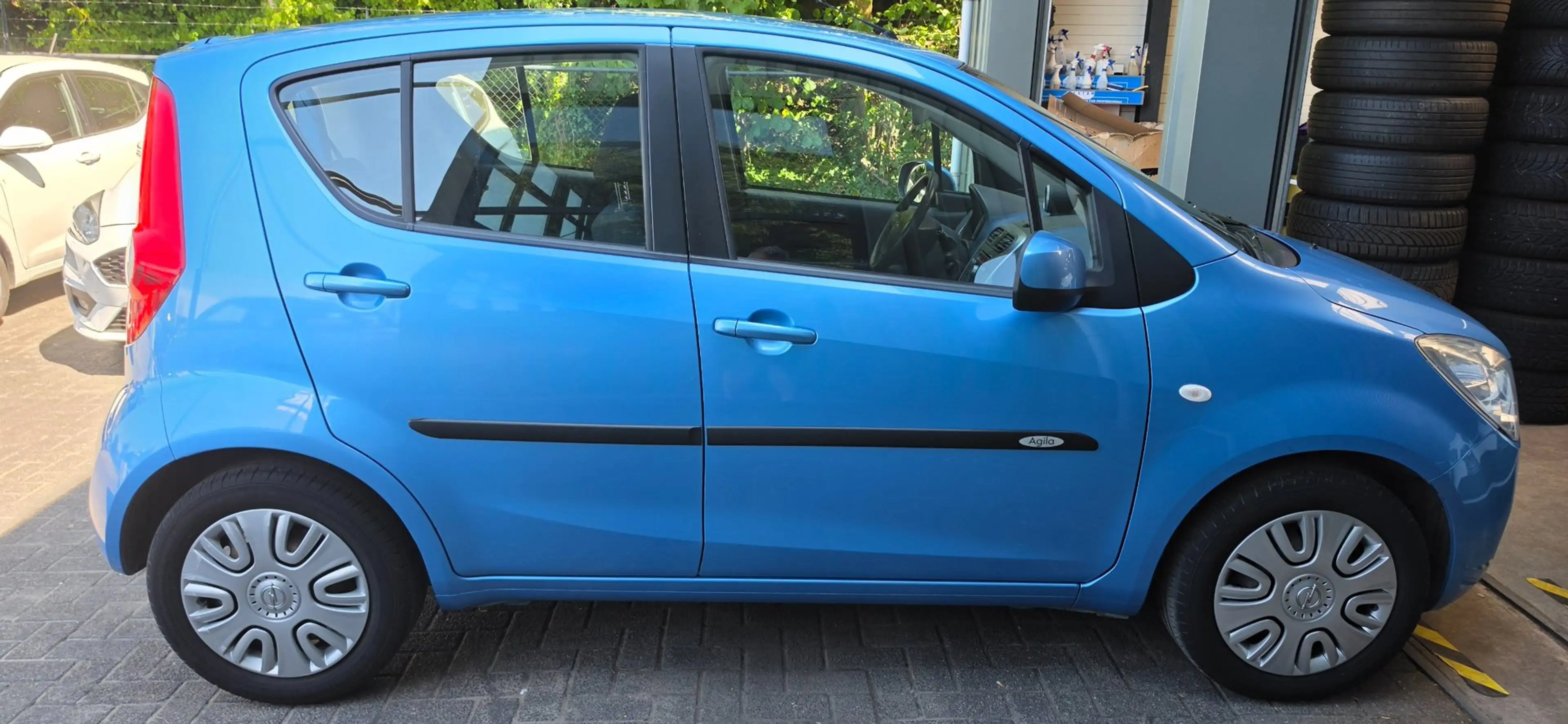 Opel Agila 1.0 68PK Airco Elec pakket PDC Hoge zit Distributi — photo 3