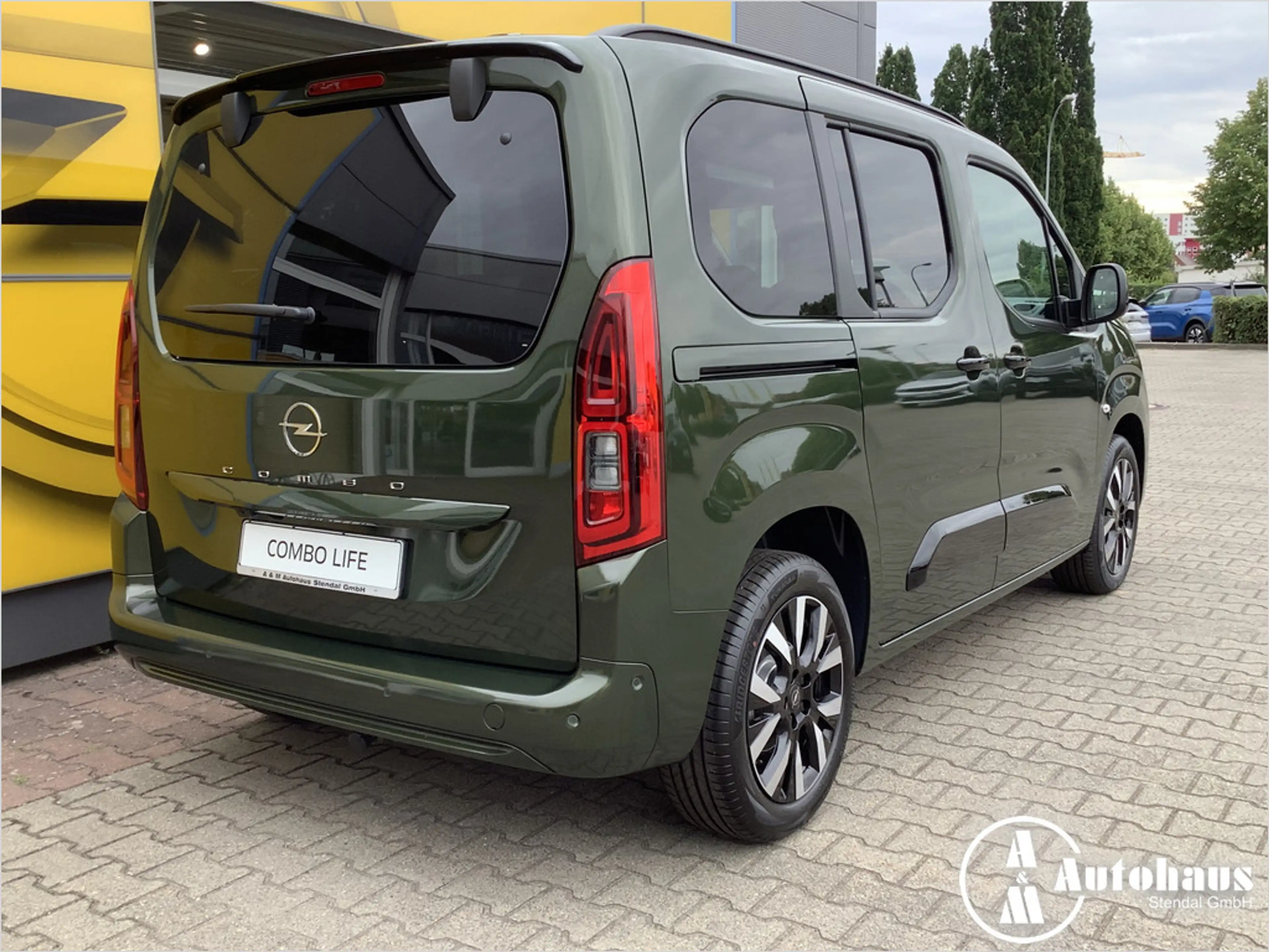 Opel Combo Life E 1.5 GS SHZ KAMERA NAVI LED PANO — photo 5