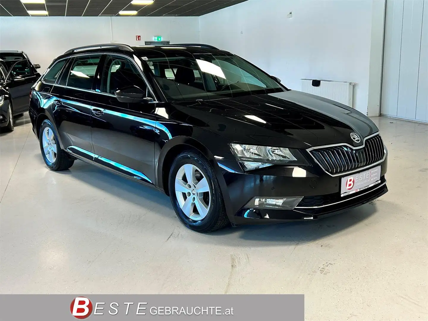 Skoda Superb Combi 2.0 TDI Ambition Schwarz - 1