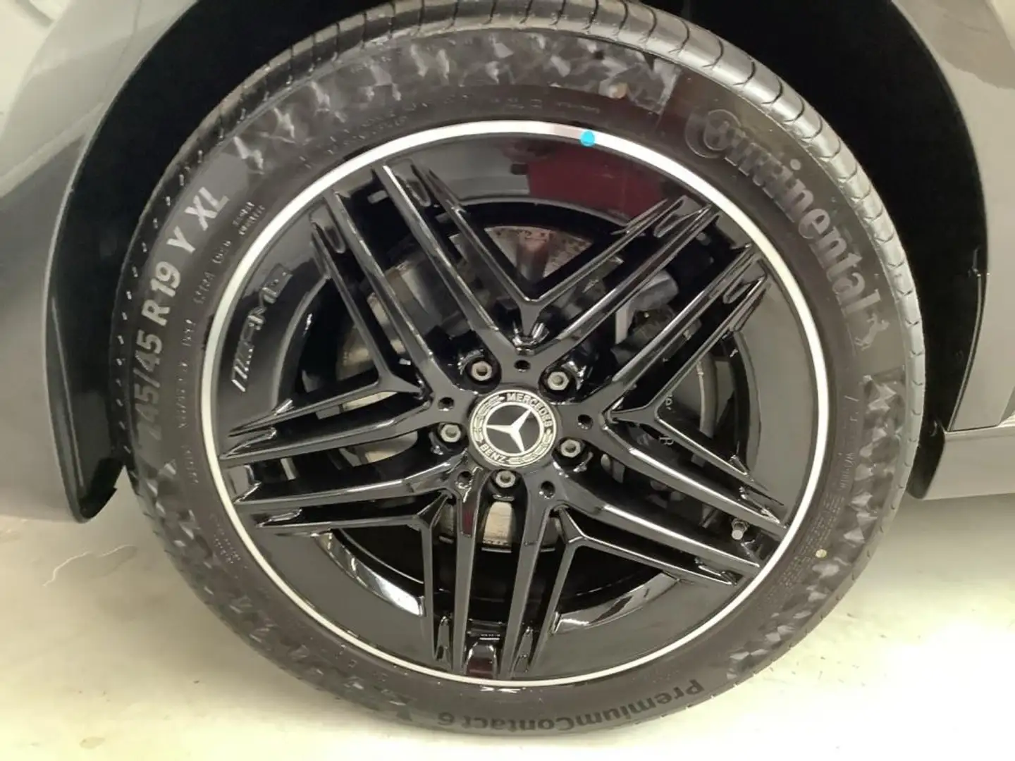 Mercedes-Benz V 300 d Avantgarde Edition AMG 4Matic  Multibeam Gri - 2