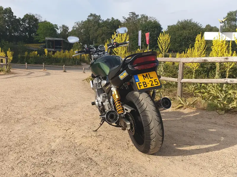 Yamaha XJR 1300 - foto 5