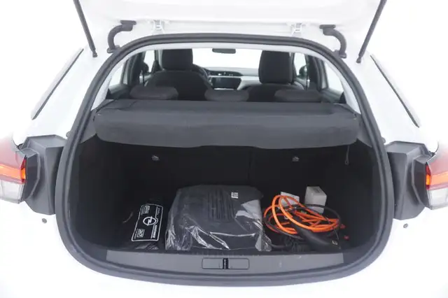 Opel Corsa-E view 14