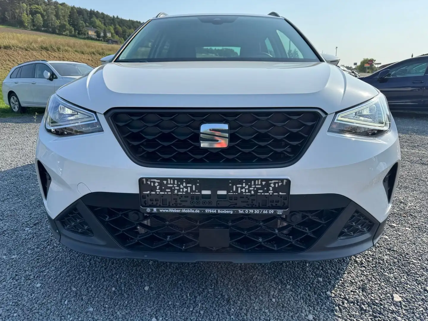 SEAT Arona 1.0 TSI *ROAD-EDITION*AHK-VORBE*PDCHI+VO+K Weiß - 2