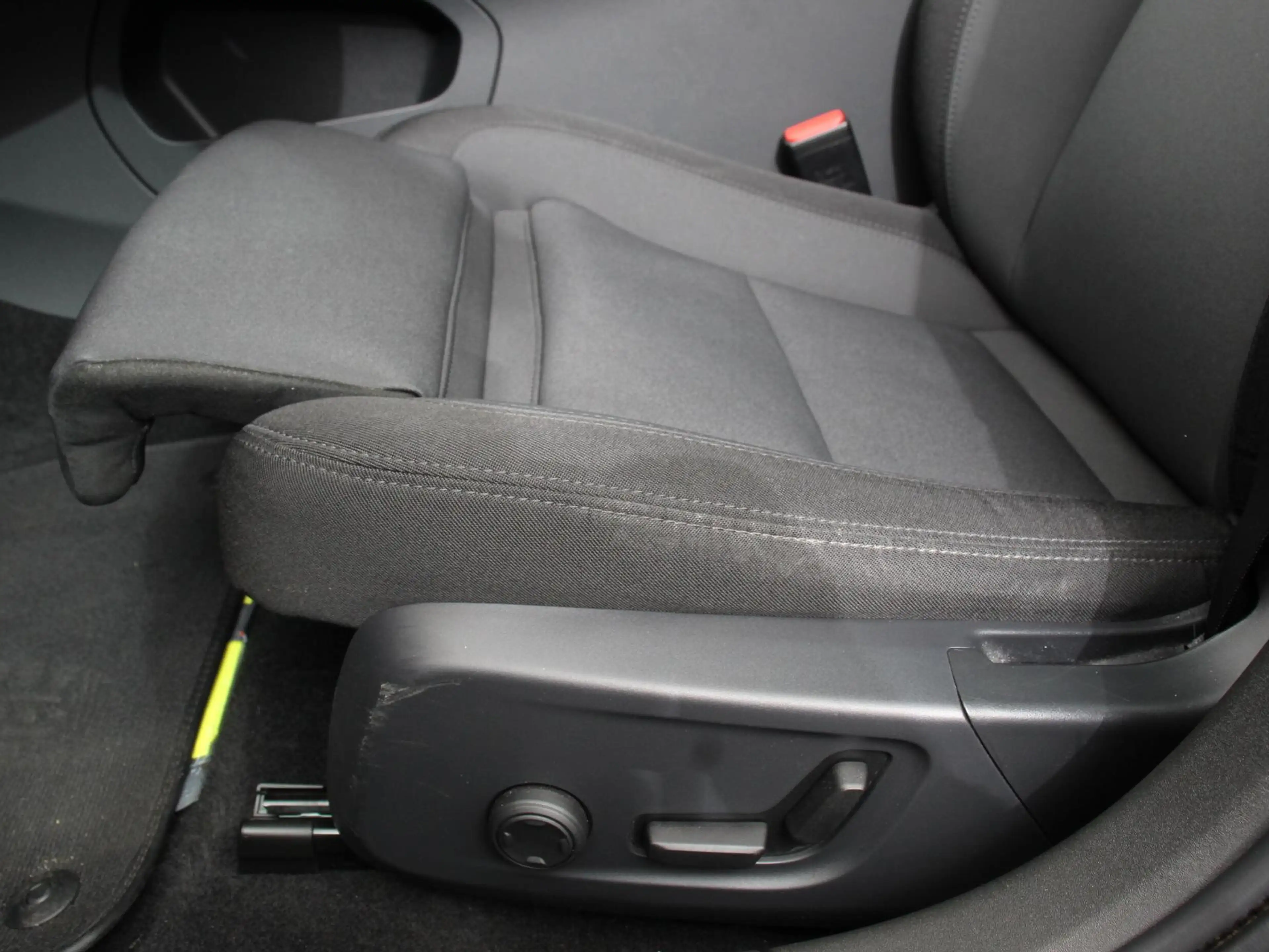Polestar 2 Long Range Dual Motor 408pk Launch Edition 78kWh C — photo 11