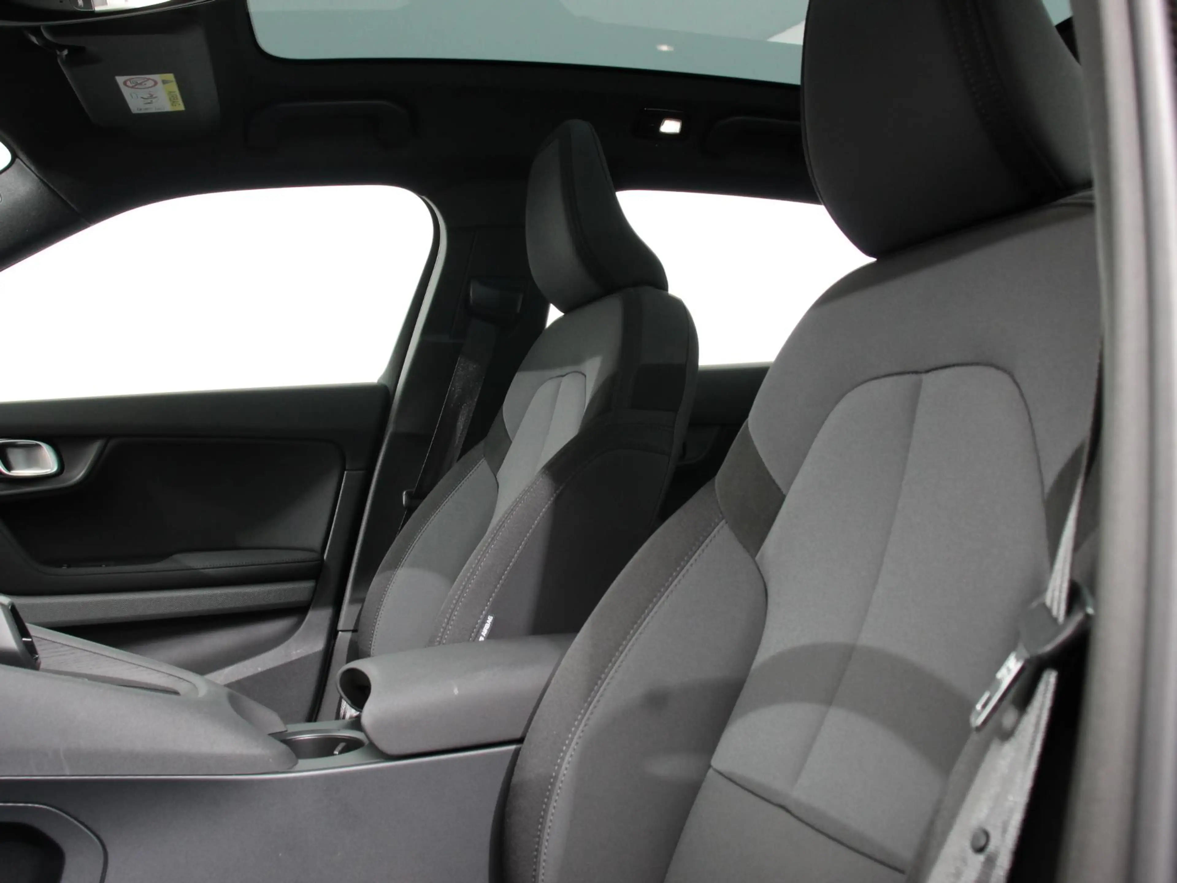 Polestar 2 Long Range Dual Motor 408pk Launch Edition 78kWh C — photo 12