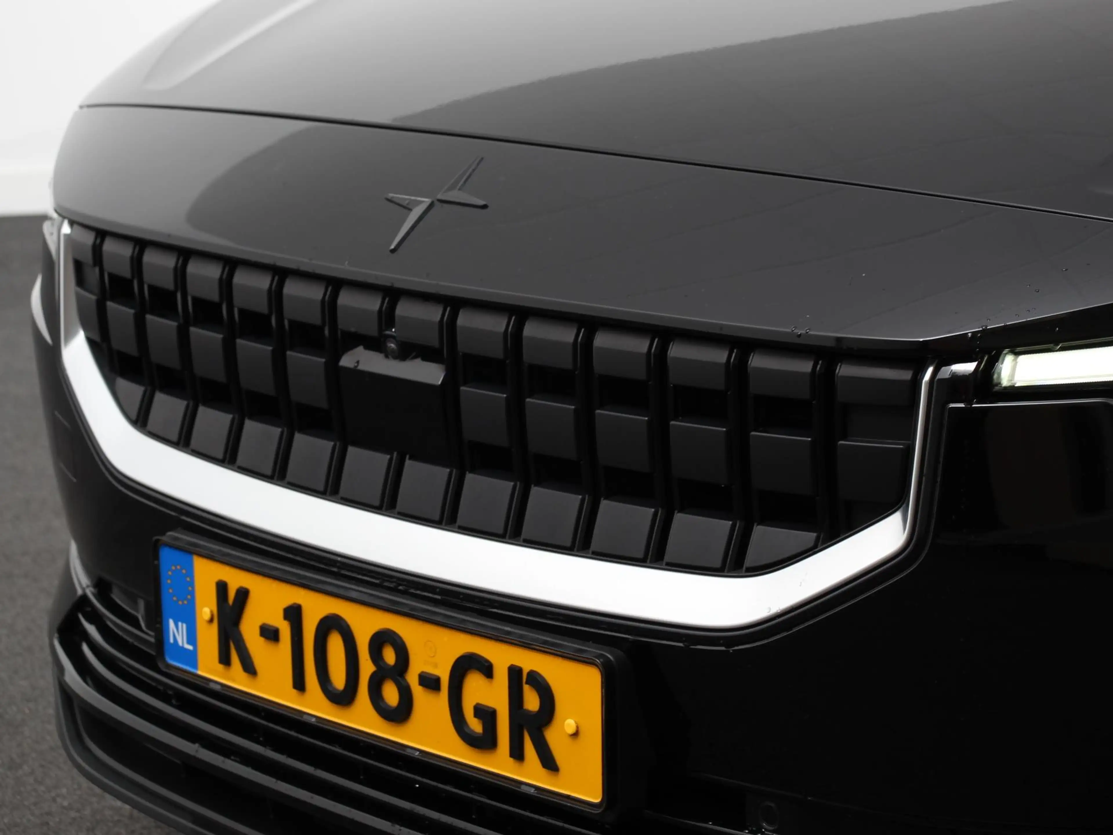 Polestar 2 Long Range Dual Motor 408pk Launch Edition 78kWh C — photo 32