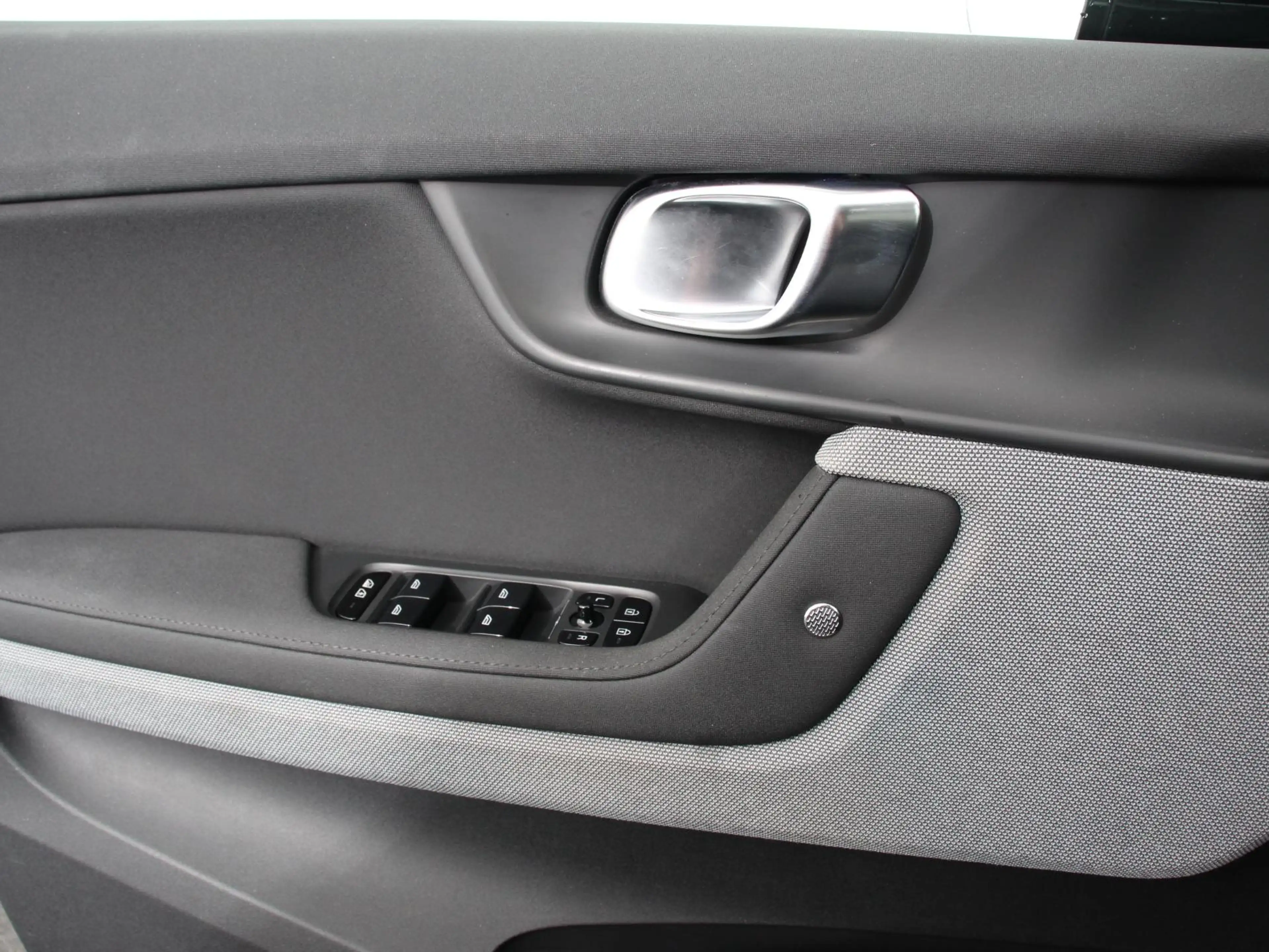 Polestar 2 Long Range Dual Motor 408pk Launch Edition 78kWh C — photo 22