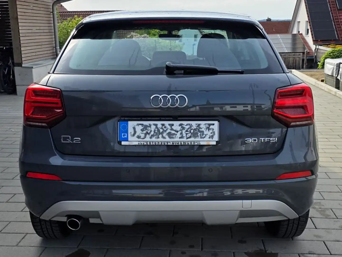 Audi Q2 Q2 30 TFSI S tronic sport Grau - 2