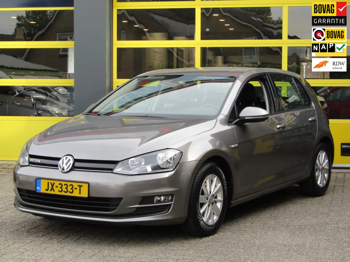 Volkswagen Golf 1.0 TSI Edition Grijs - 1