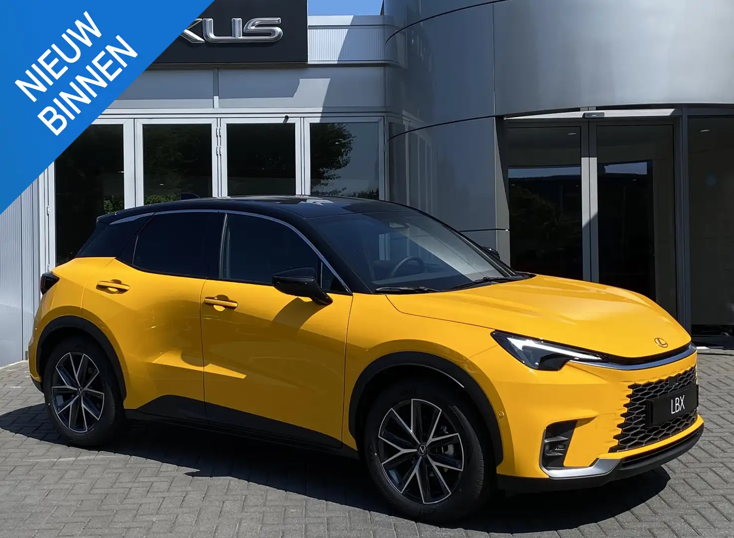 Lexus LBX Cool AWD ADVANCED PACK DIRECT LEVERBAAR MARK LEVIN - 1