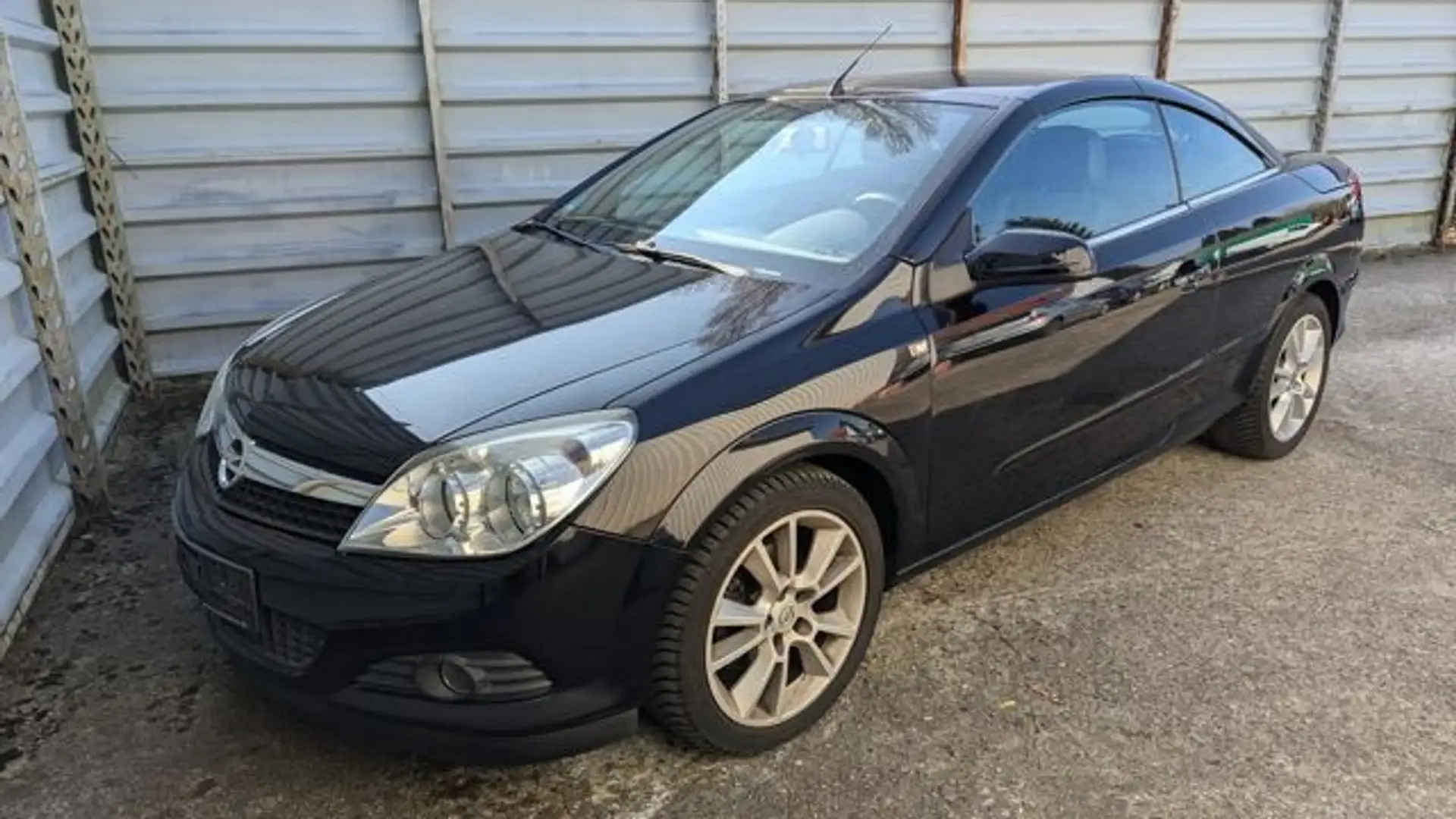 Opel Astra H Twin Top Cosmo*Automatikgetriebe*Klima* Schwarz - 2