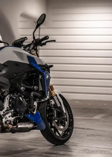 BMW F 900 R - foto 4