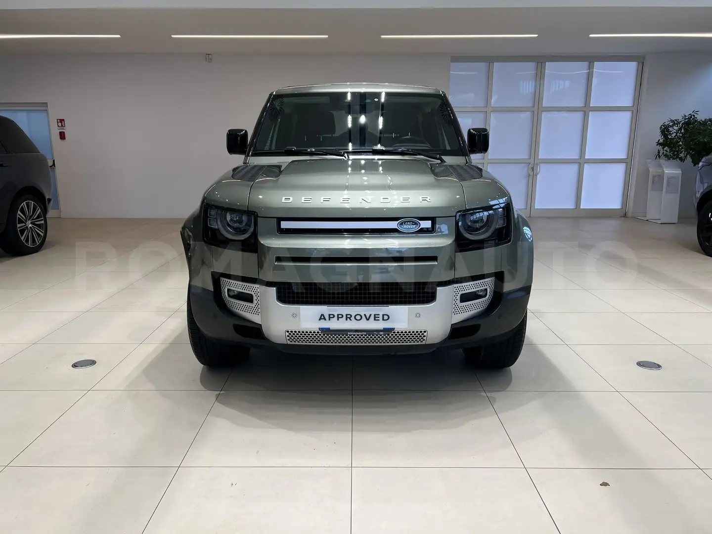 Land Rover Defender Defender 90 3.0D I6 200 CV AWD Auto SE Verde - 2