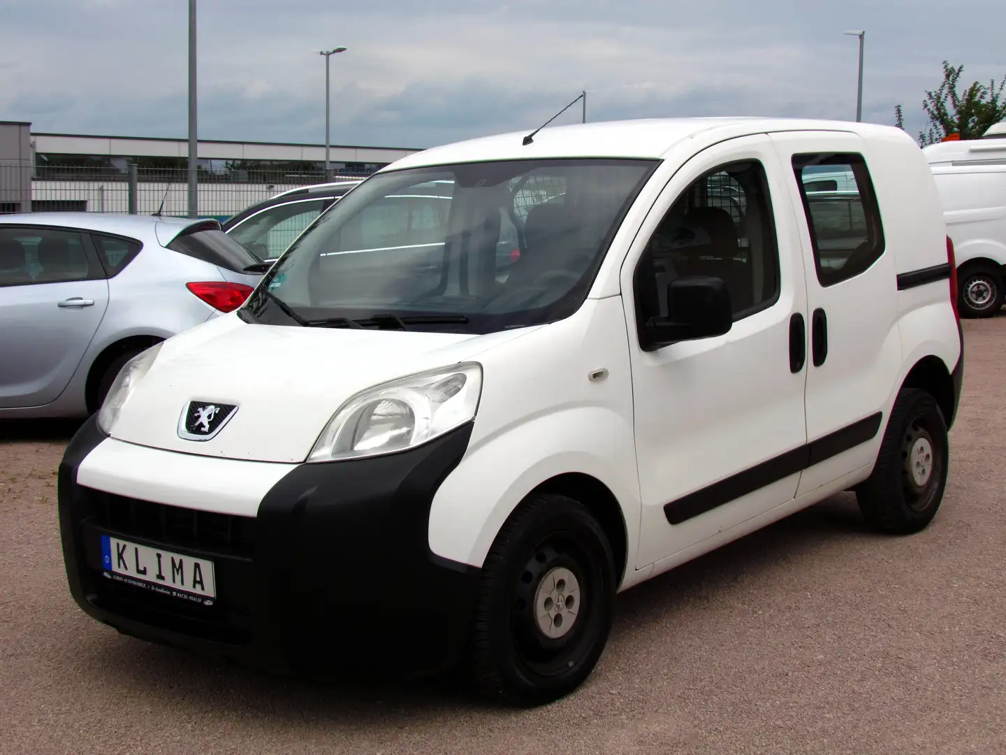 Peugeot Bipper 1,3 HDi*LKW *EURO 5*KLIMA* 2 Schiebetür* Weiß - 1