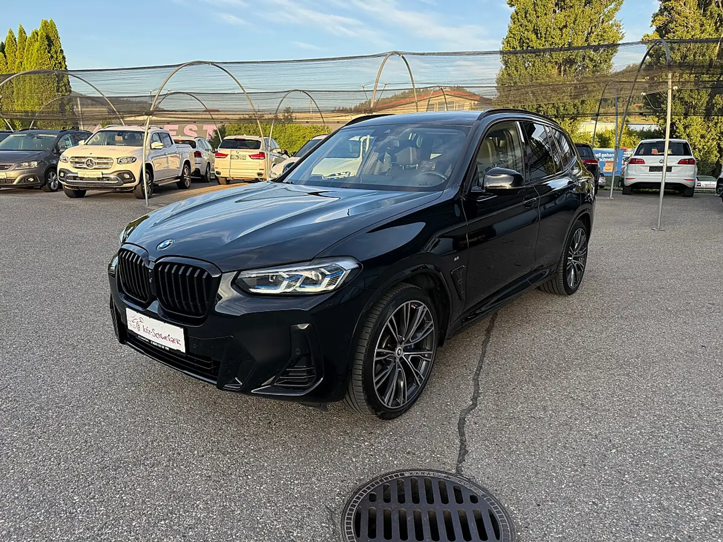 BMW X3 xDrive 20d 48V Aut. Schwarz - 2