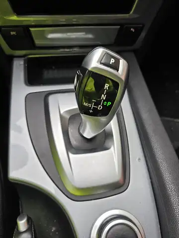 BMW 5 Series view 13