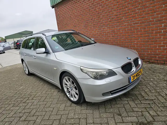 BMW 5 Series view 2