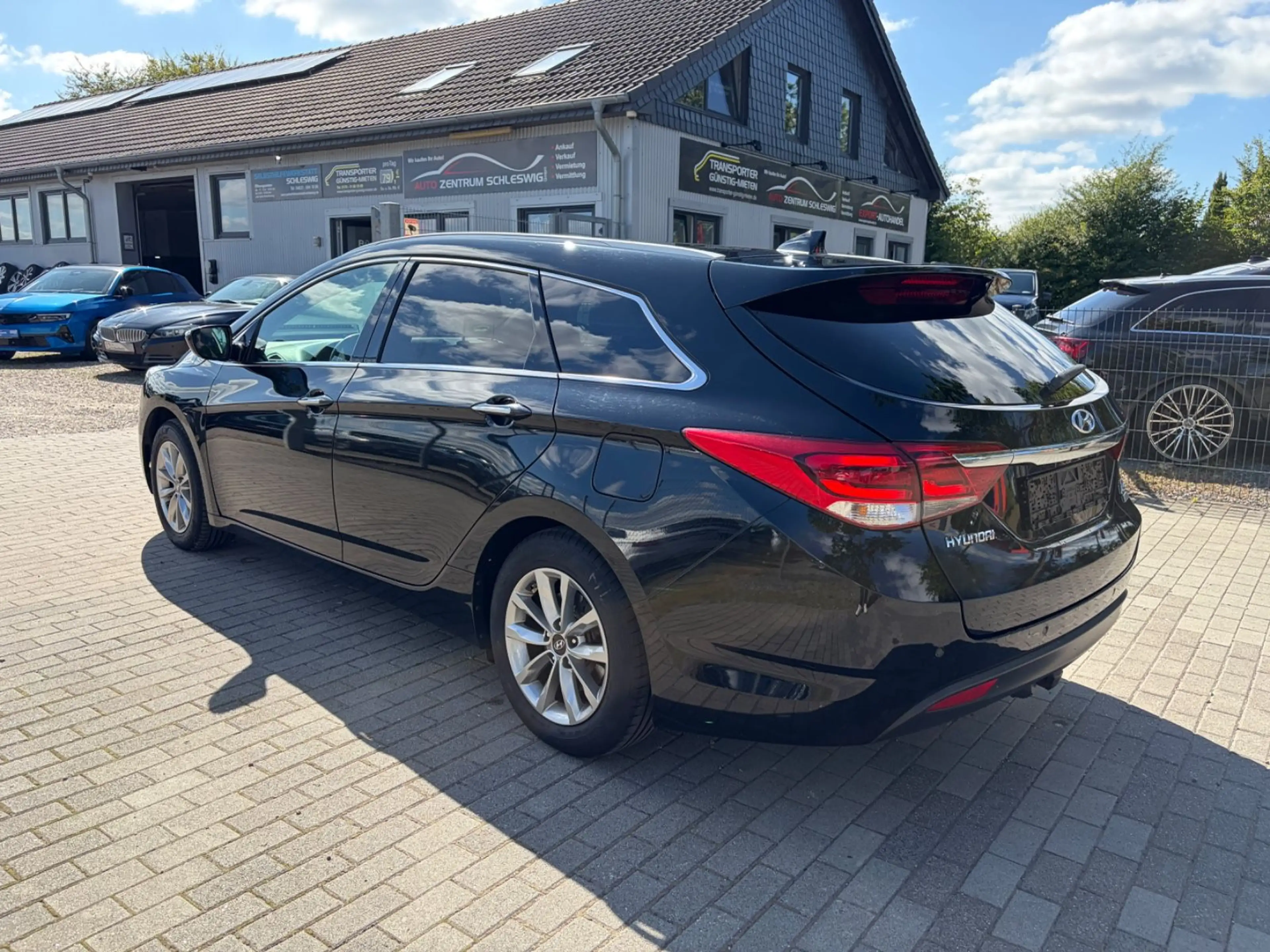 Hyundai i40 1.6 CRDi cw blue Trend Aut. Tempo Kam SHZ — photo 8