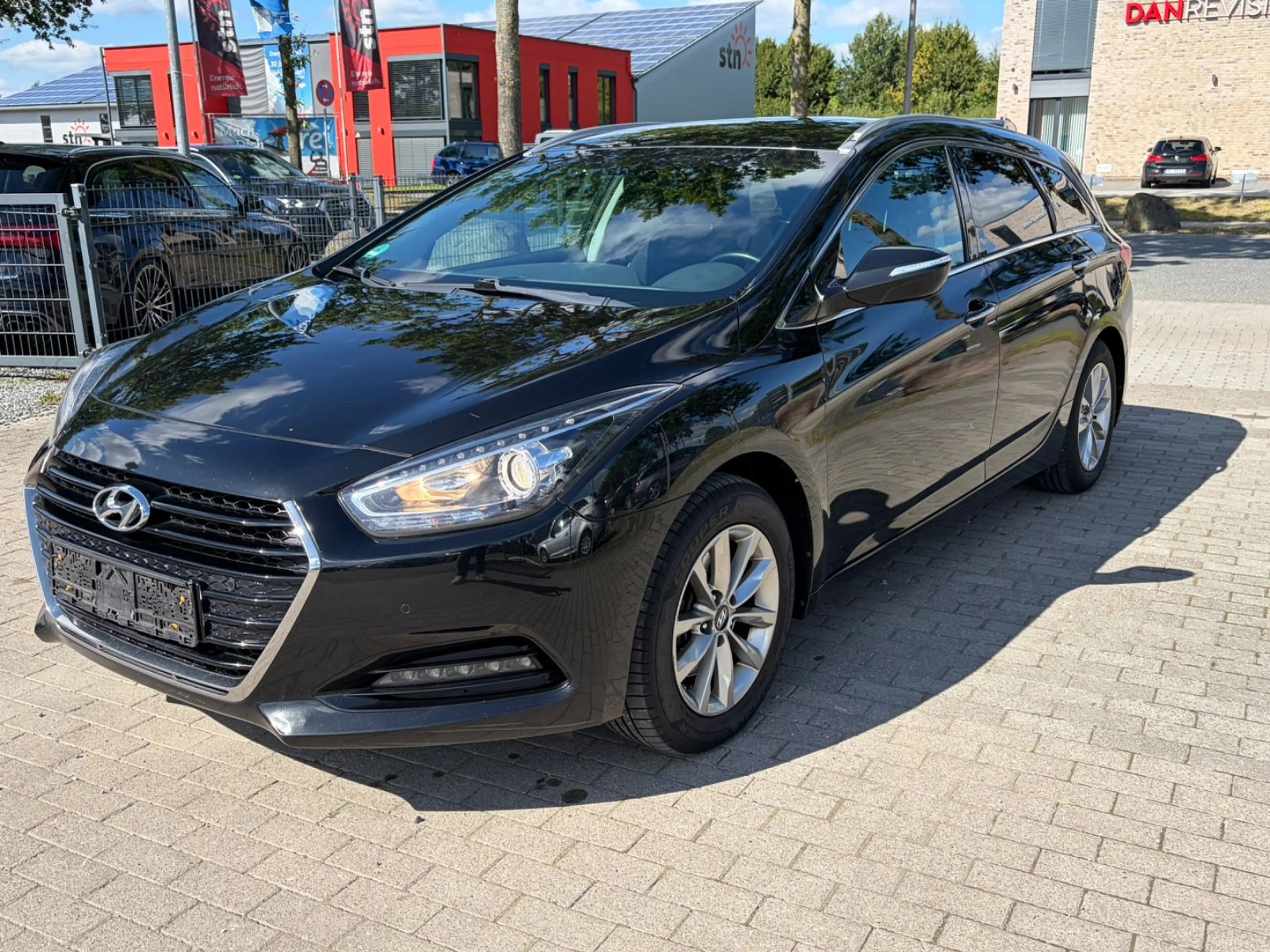 Hyundai i40 1.6 CRDi cw blue Trend Aut. Tempo Kam SHZ