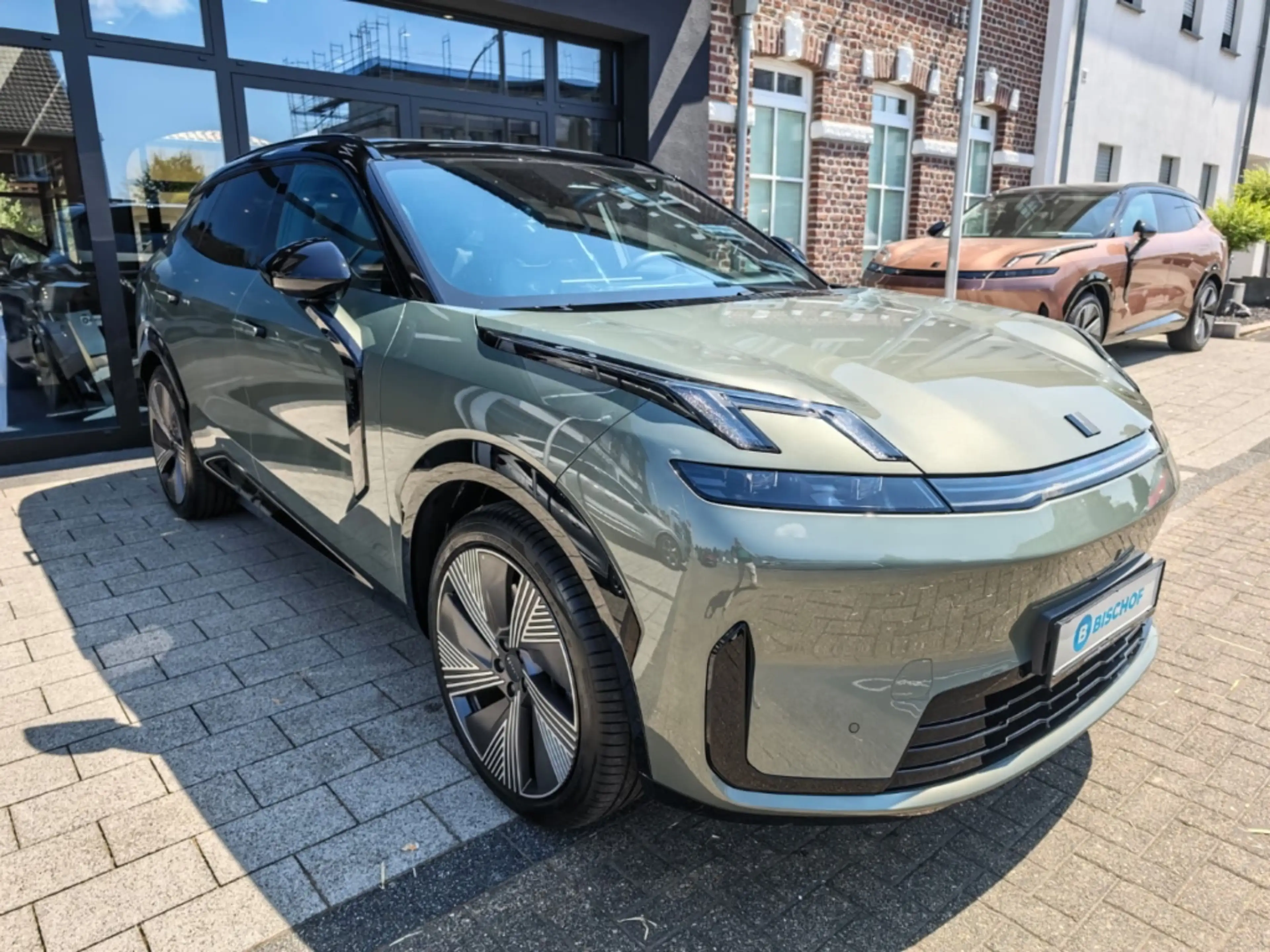 Lynk & Co 08 More 1.5 T PHEV 257 KW El. Panodach Navi Leder Dig — photo 10