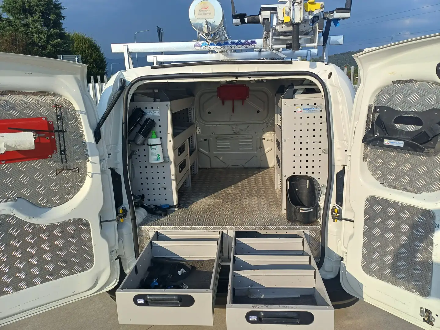 Fiat Fiorino 1.3 mjt 16v con scaffalli Blanco - 1