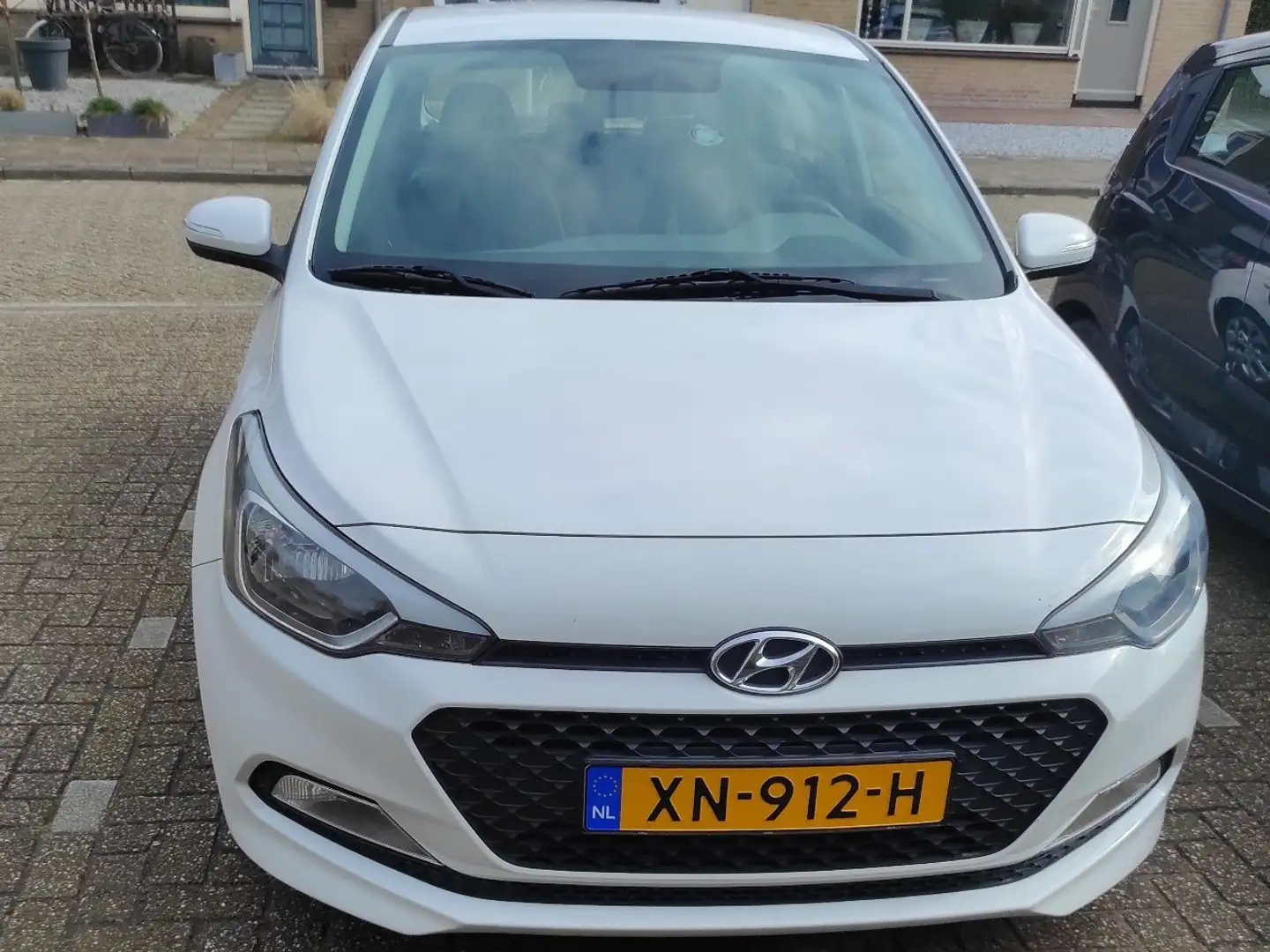 Hyundai i20 5p 1.2 Sound Edition econext (bluedrive) Gpl Wit - 1