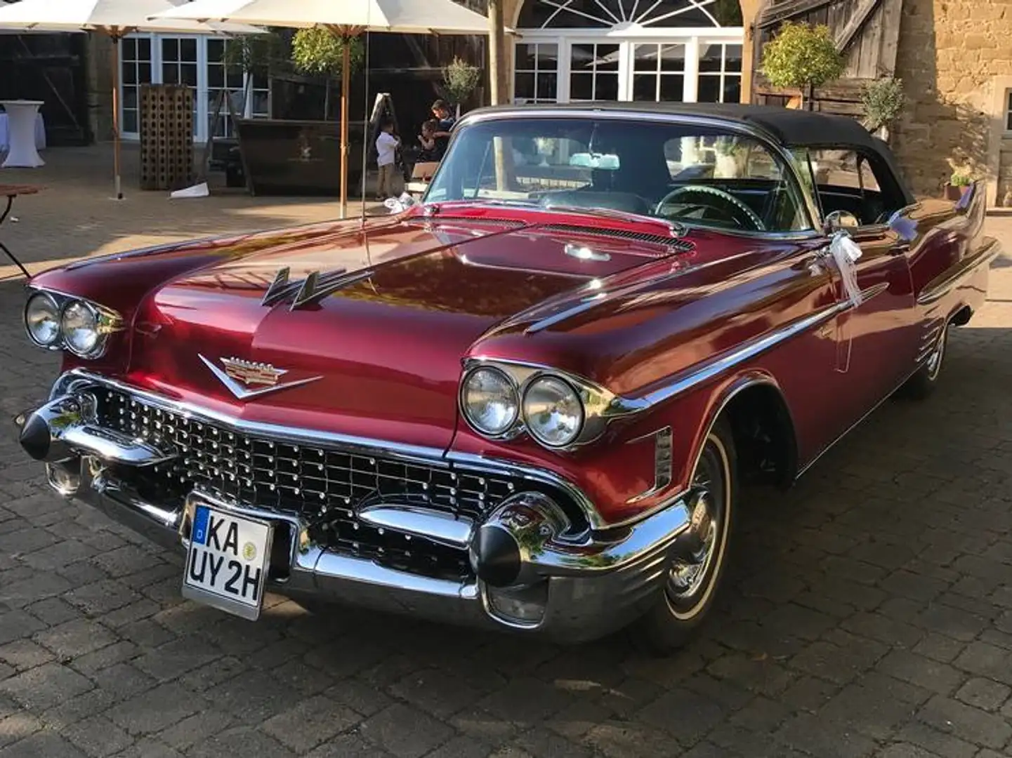 Cadillac Series 62 Cabriolet Rot - 1
