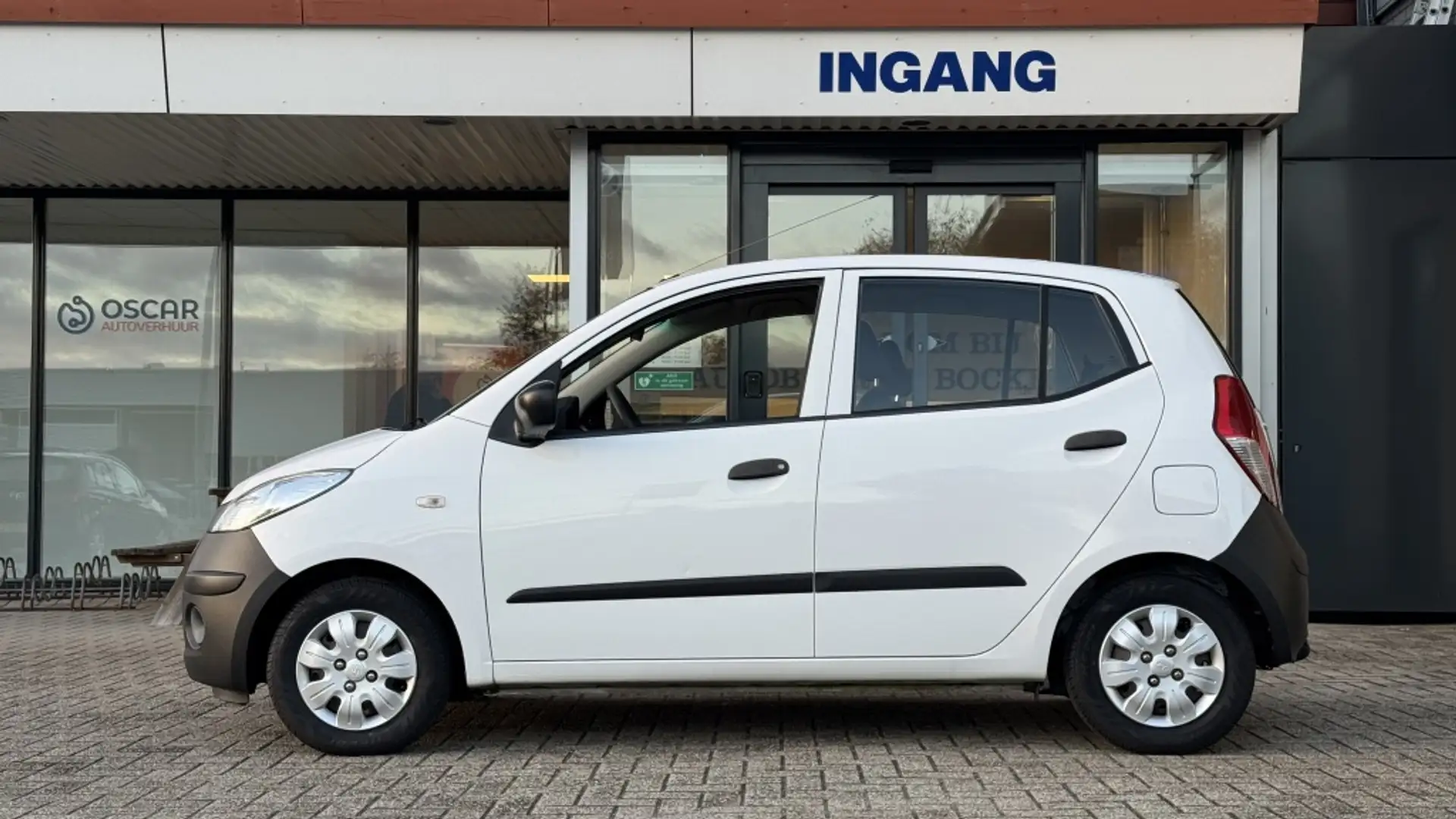 Hyundai i10 1.1 Pure Blanco - 2
