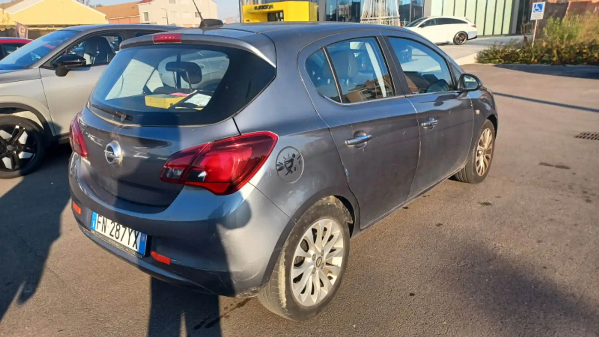 Opel Corsa 1.2 5 porte Innovation Gris - 2