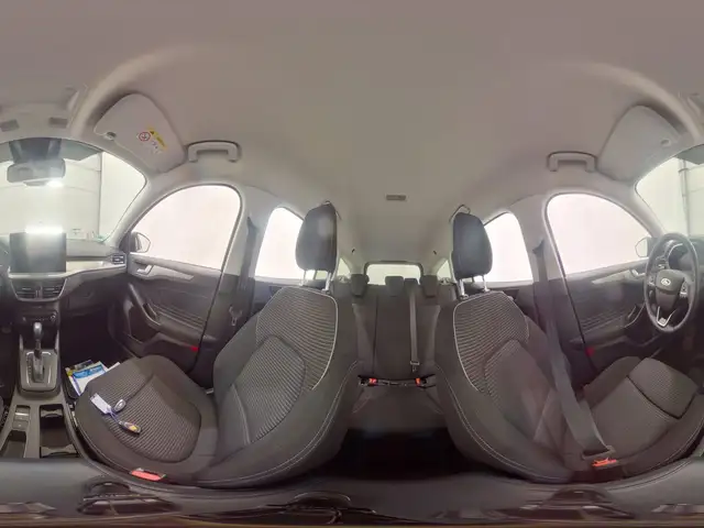Ford Focus view 13