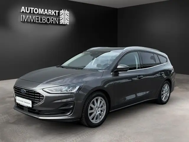 Ford Focus view 4