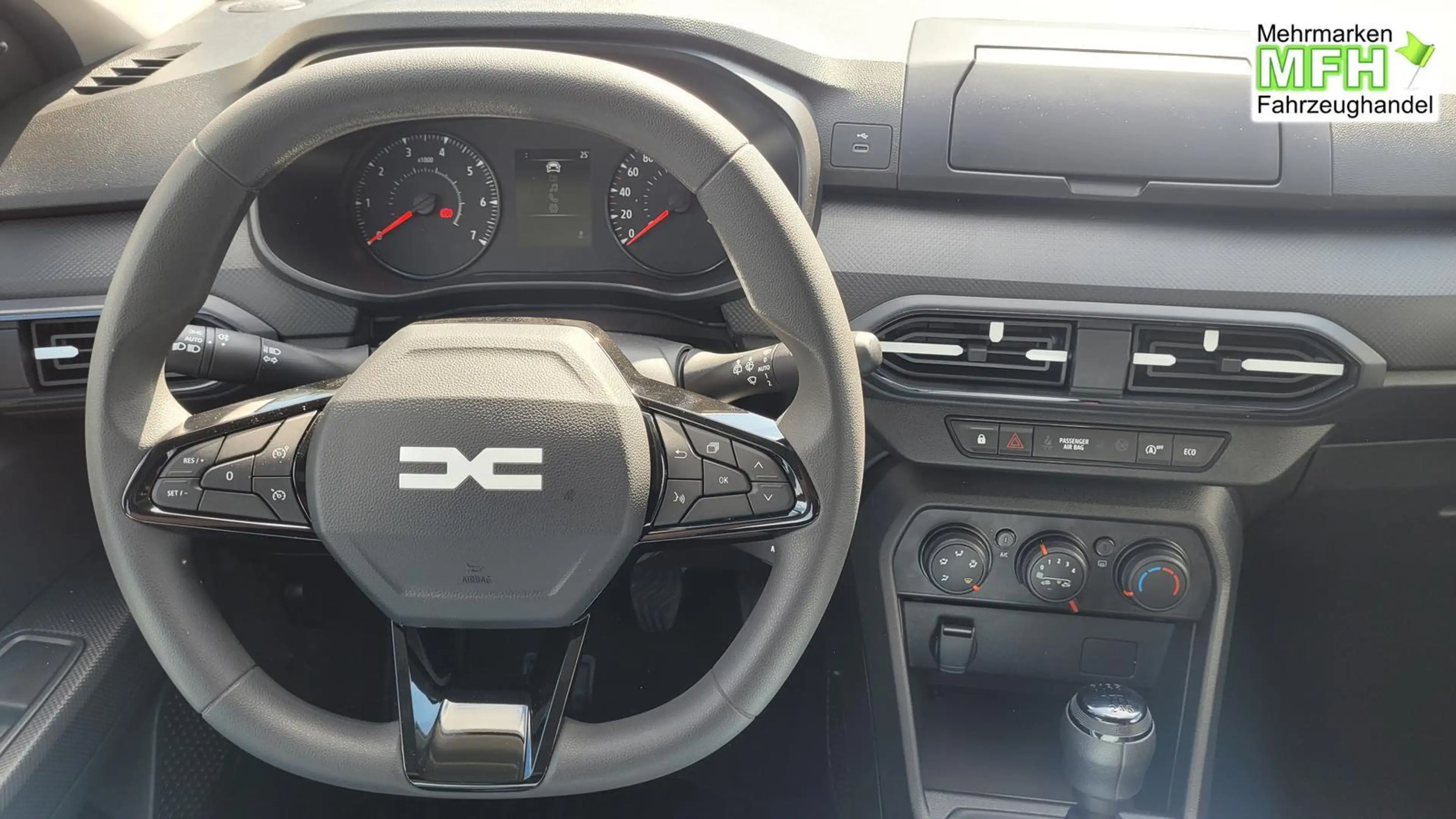 Dacia Sandero Essential TCe 100 MJ26 Tempomat*Klima*DAB*PDC 7... — photo 12