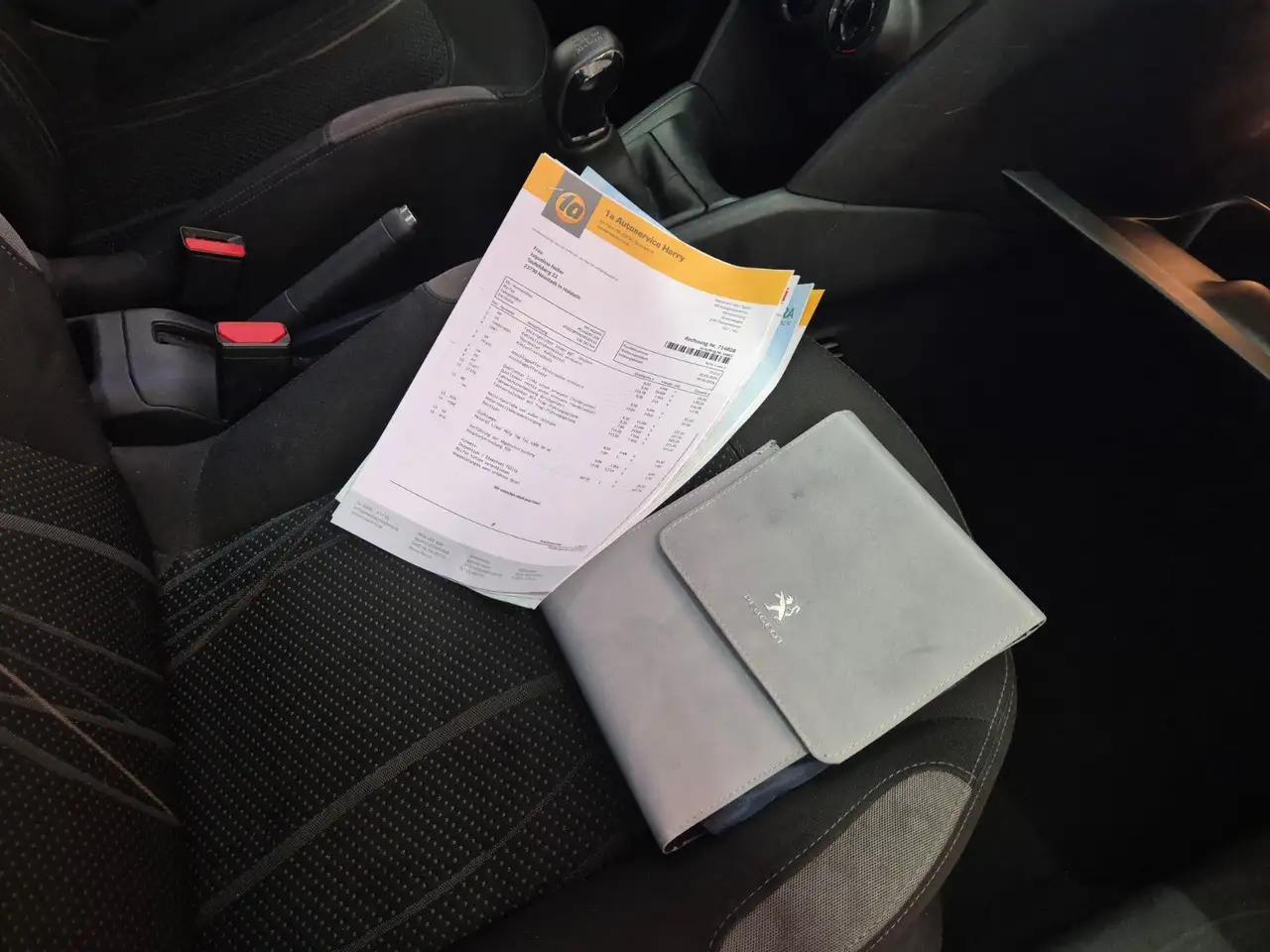 Peugeot 208 208 — photo 10