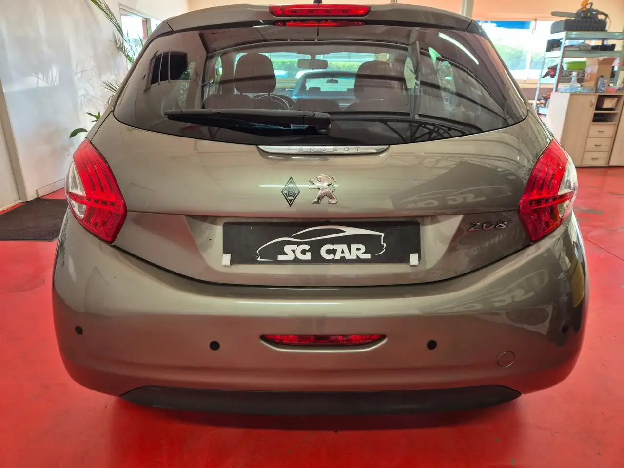 Peugeot 208 208 — photo 5