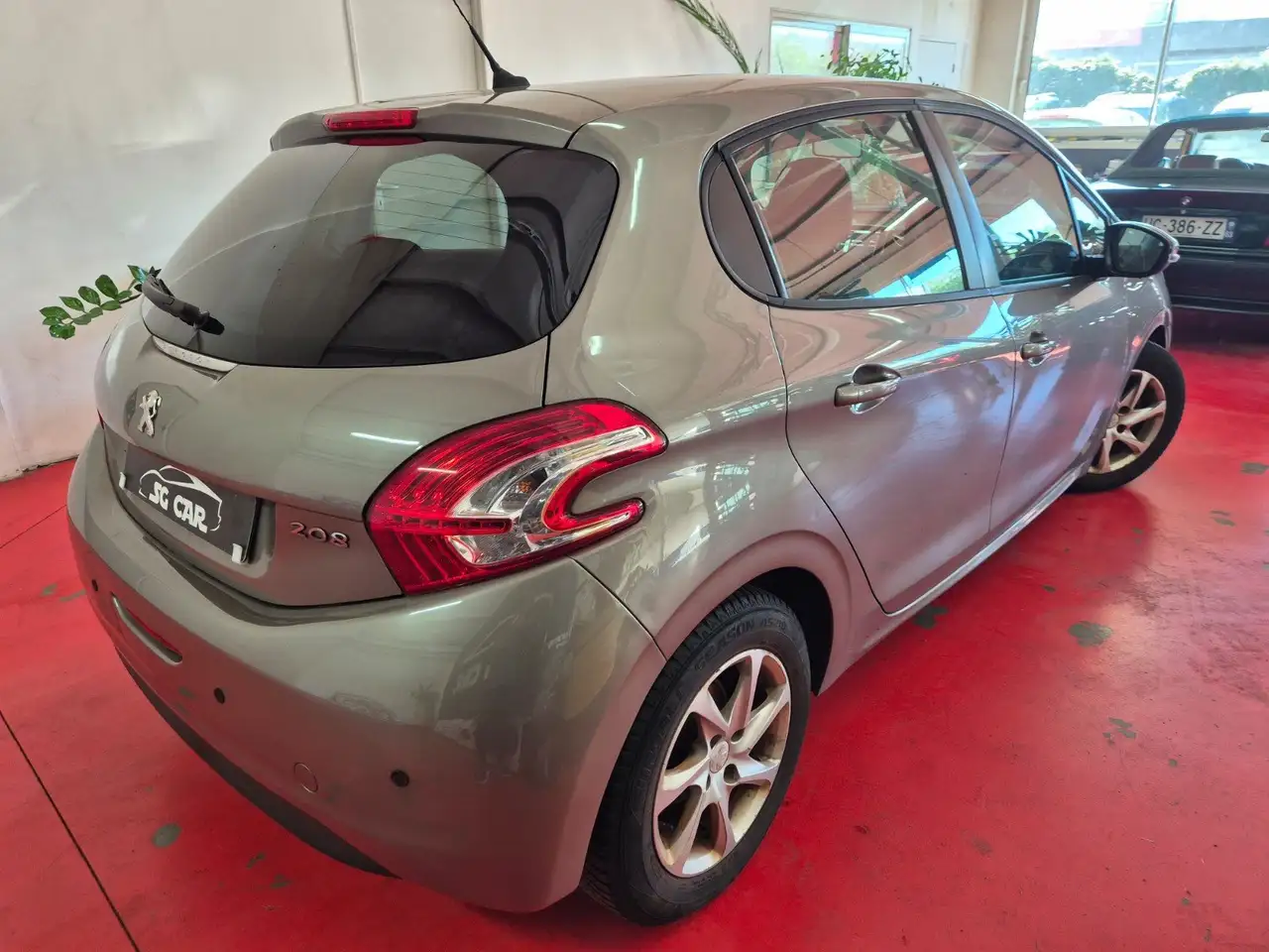 Peugeot 208 208 — photo 4