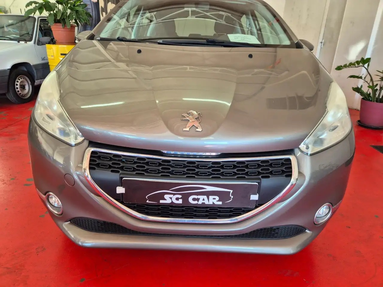 Peugeot 208 208 — photo 9