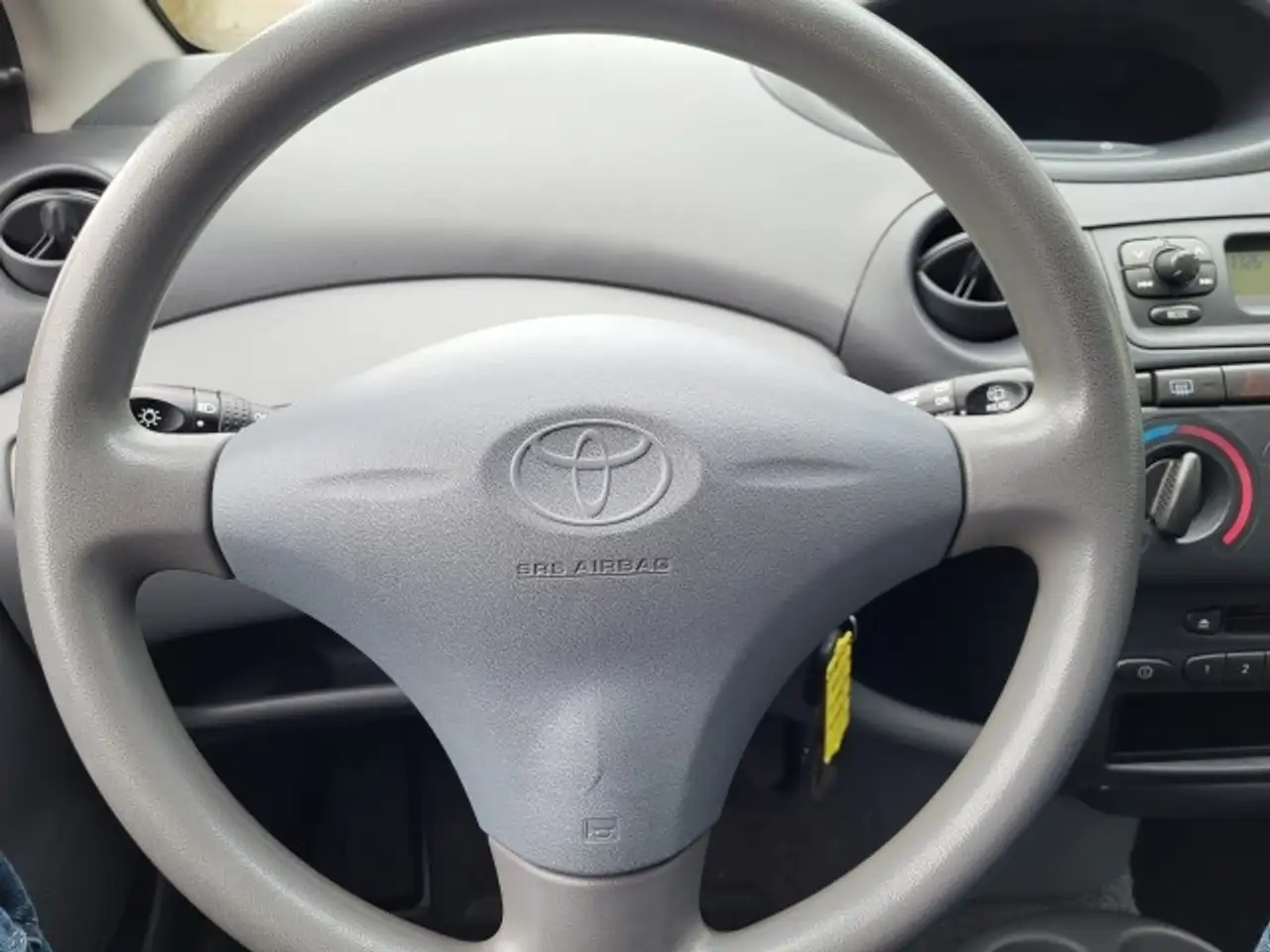 Toyota Yaris 1.0-16V VVT-i Terra met afneembare Trekhaak, foto 12