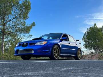 Impreza Sedán 2.5T WRX STI WRX STI