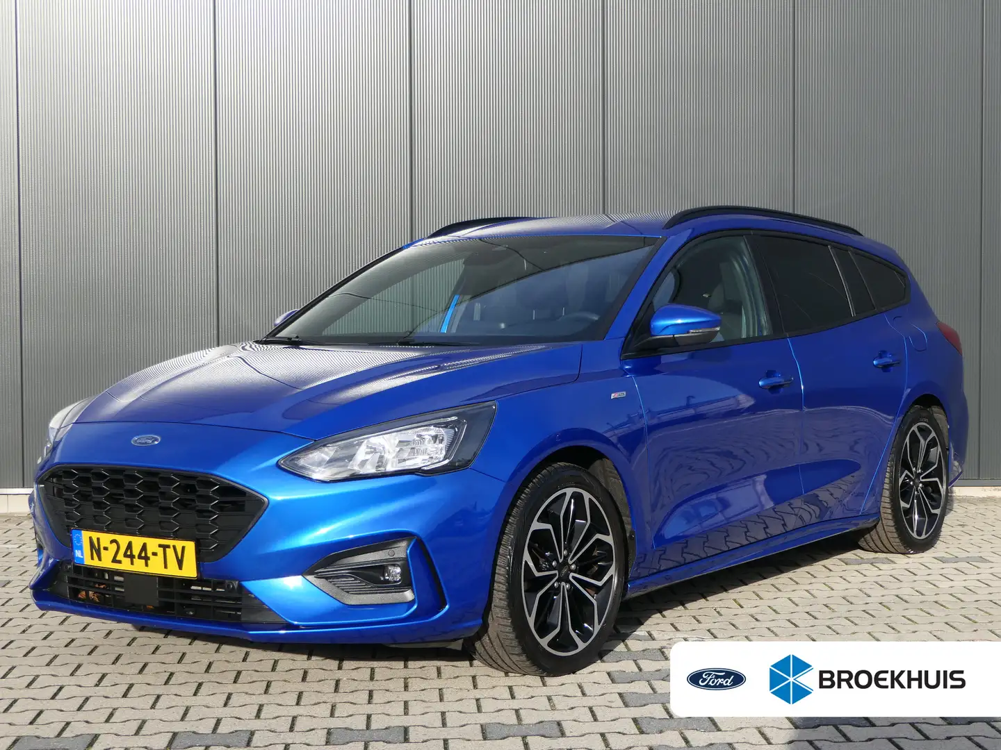 Ford Focus Wagon 1.0 EcoBoost ST Line | Trekhaak | Winterpack Blauw - 1