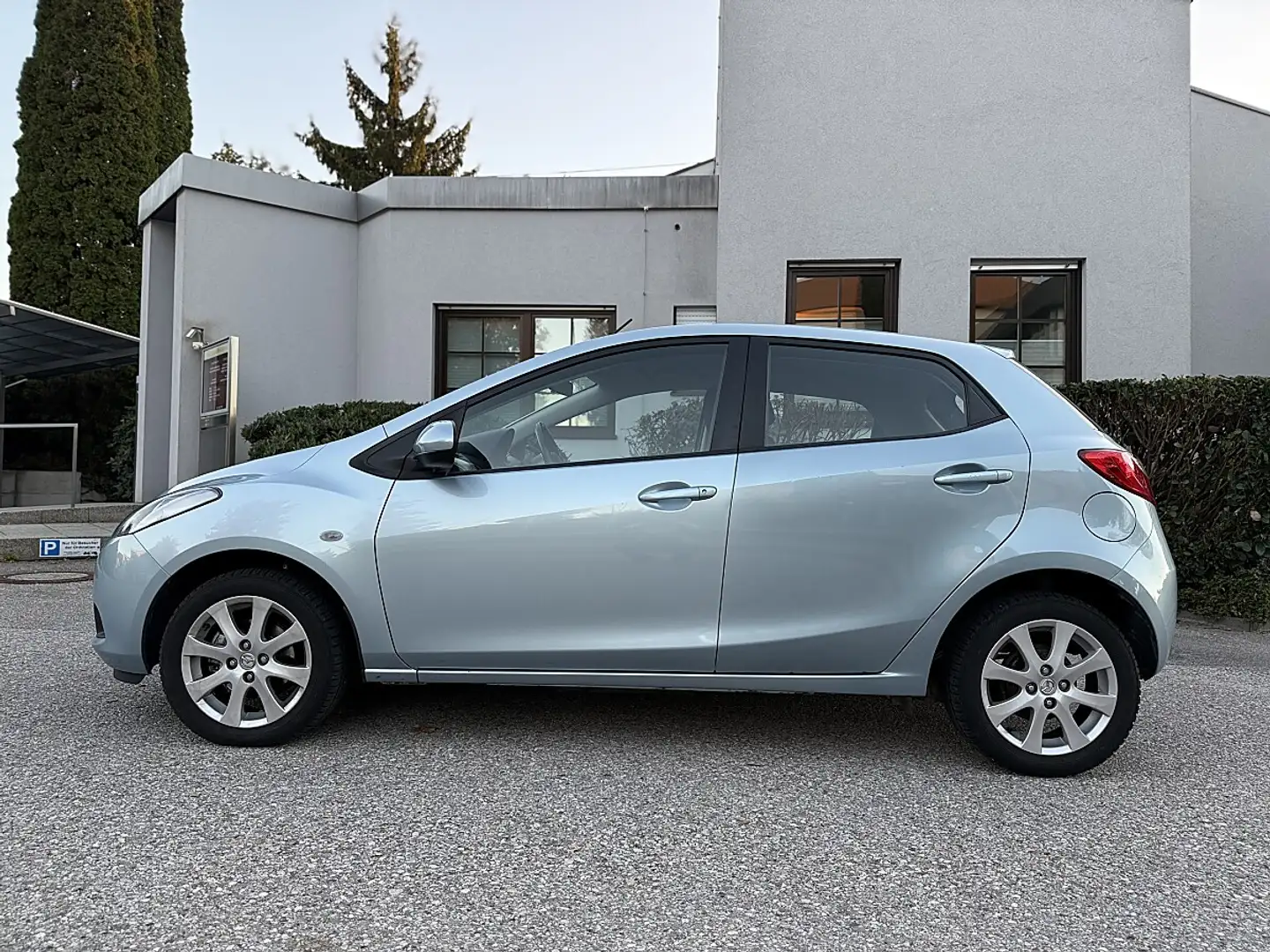 Mazda 2 Mazda2 2 1.3i TE Pro Blau - 2