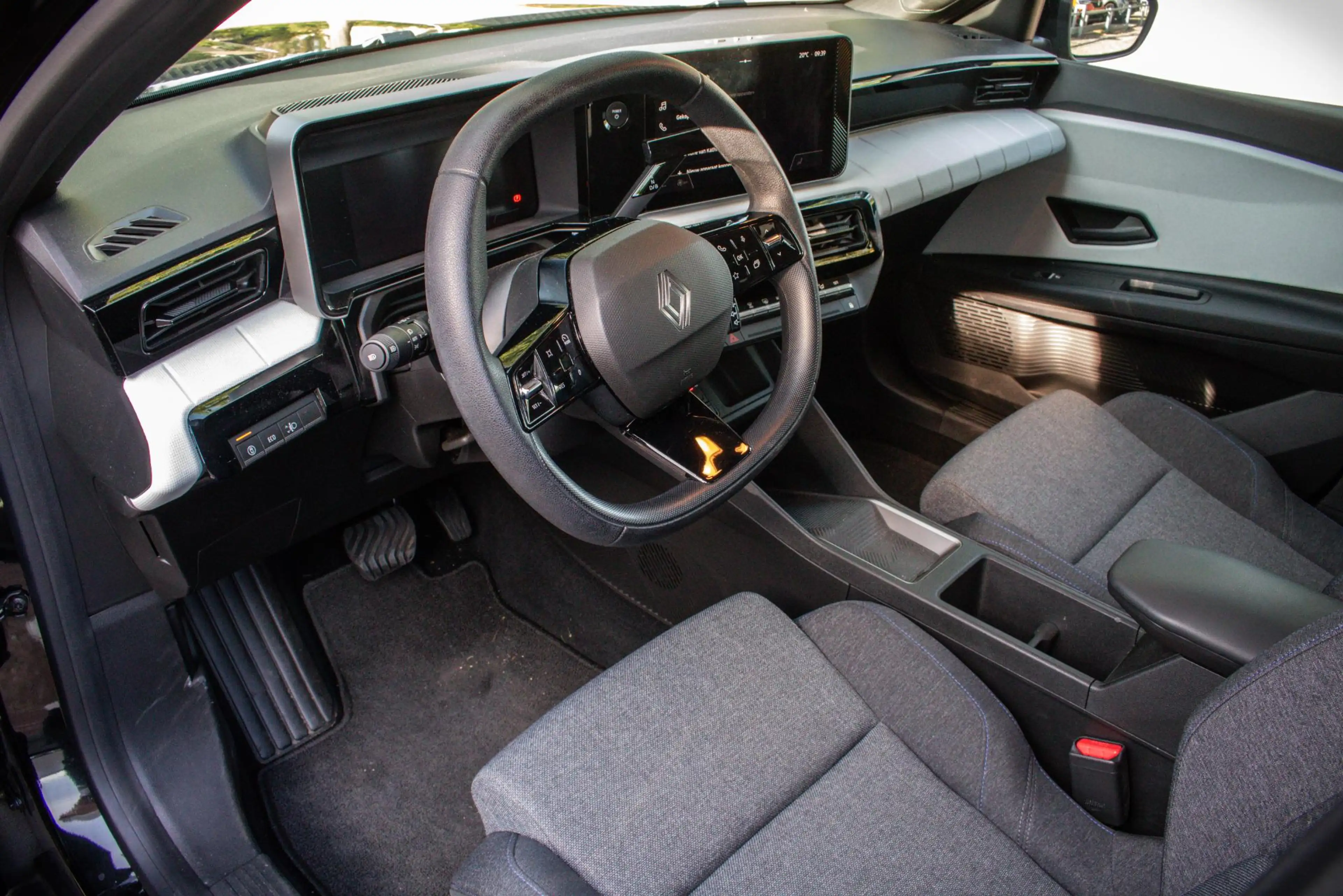 Renault R 4 E-Tech electric 150 hp comfort range Evolution | D — photo 22
