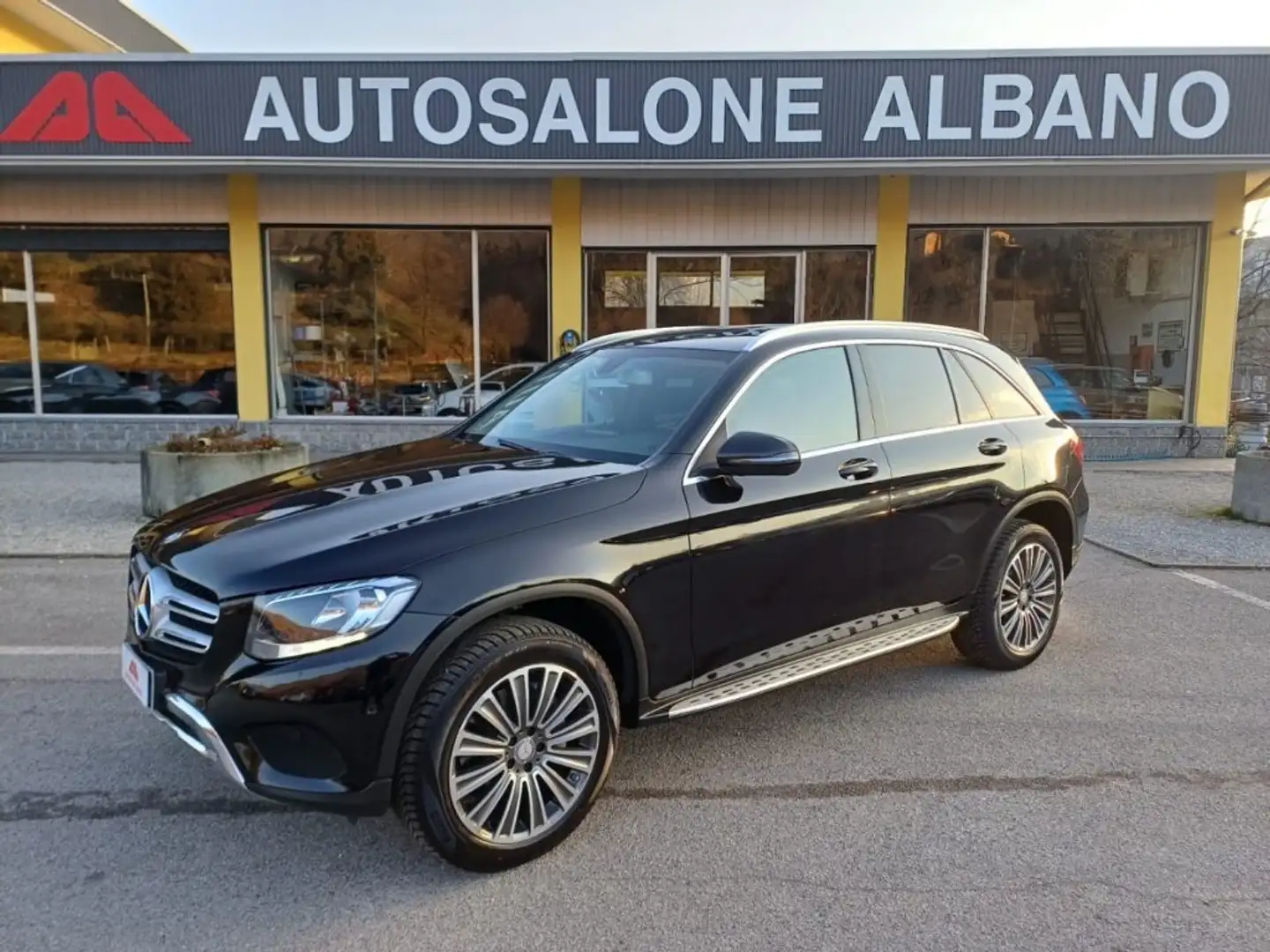 Mercedes-Benz GLC 220 d 4Matic Sport Black - 1