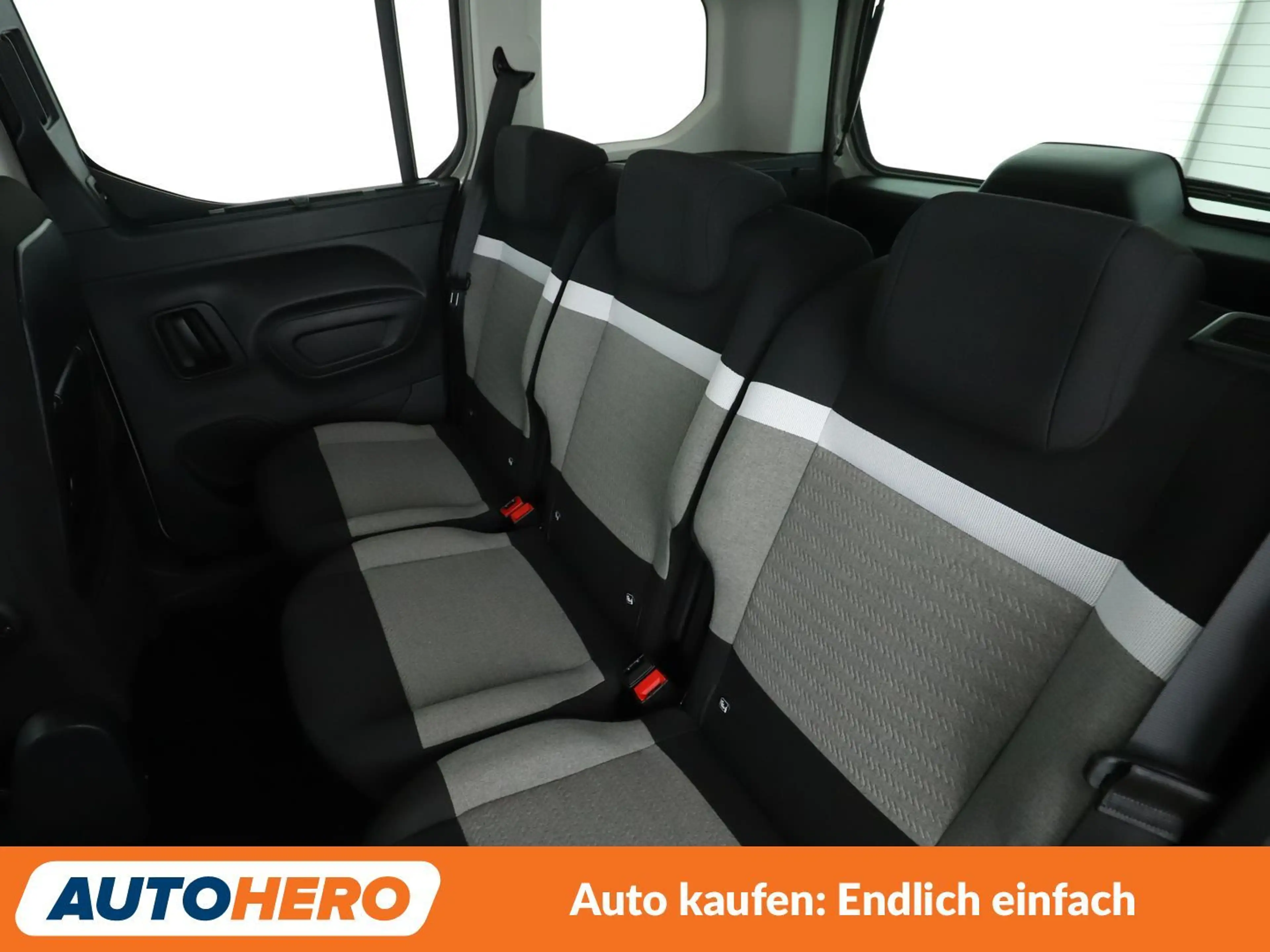 Citroen Berlingo 1.2 PureTech Shine M Aut.*NAVI*SPUR*PDC*SHZ* — photo 14