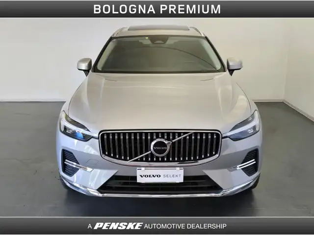 Volvo XC60 view 8