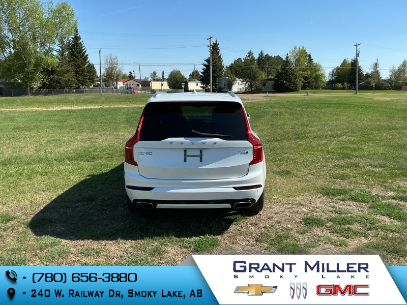 2018 Volvo XC90 R-DESIGN alt 5
