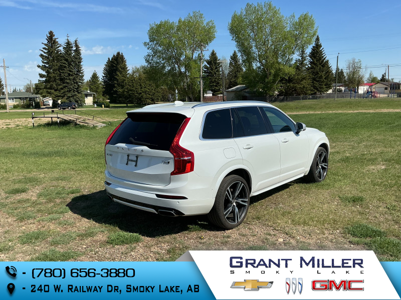 2018 Volvo XC90 R-DESIGN alt 4