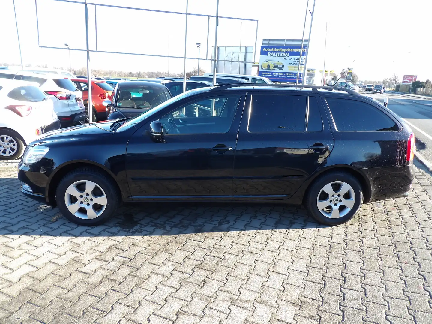 Skoda Octavia Elegance AHK. Alu. PDC Klima Radio Leder HU AU Neu Schwarz - 2
