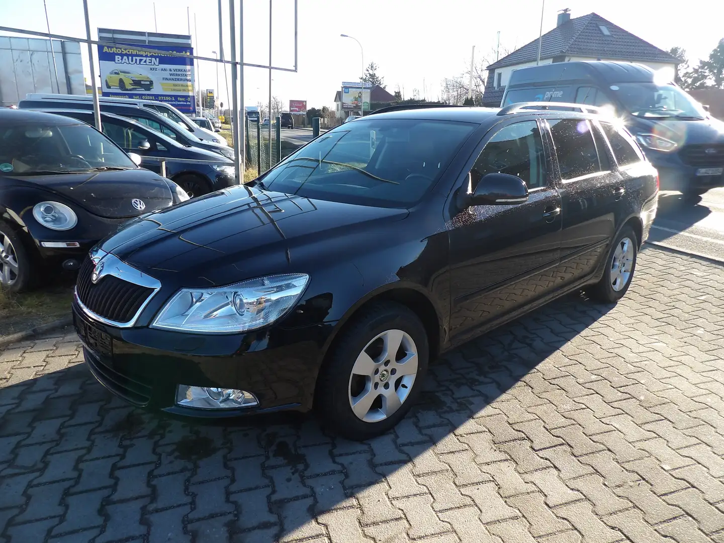 Skoda Octavia Elegance AHK. Alu. PDC Klima Radio Leder HU AU Neu Schwarz - 1
