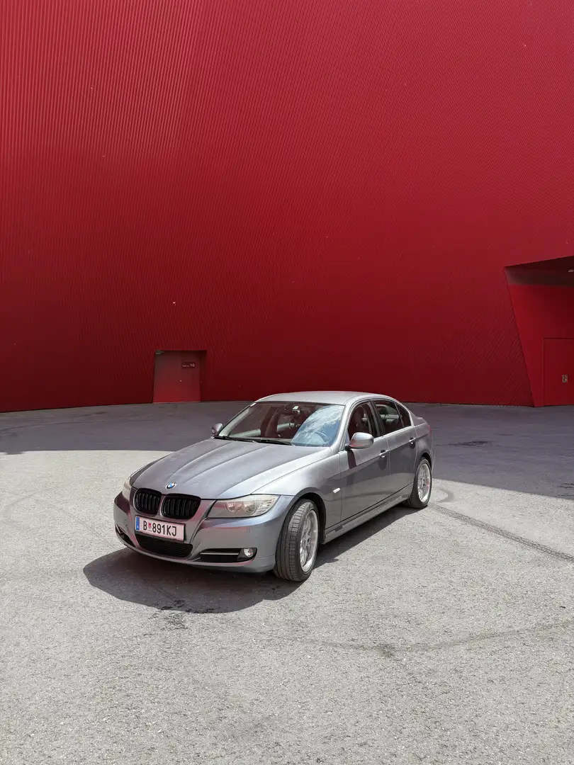 BMW 318 318d Österreich-Paket - 1