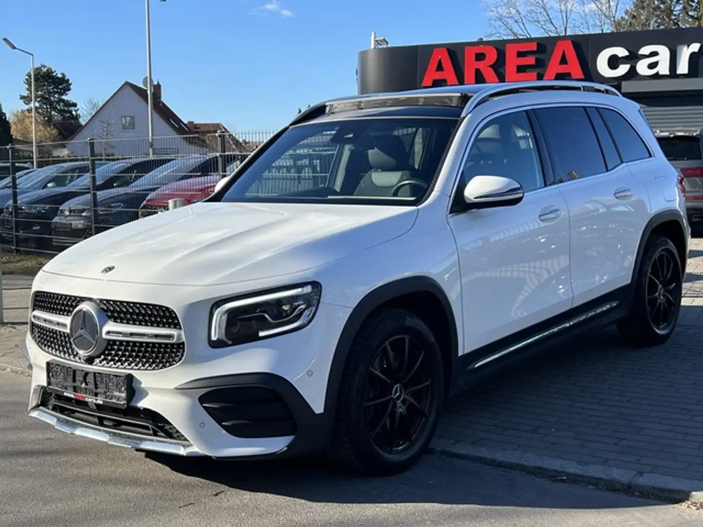 Mercedes-Benz GLB 220 d *AMG*PANO*MULTIB*KEY*SPUR*MEMORY*KAM* Weiß - 1